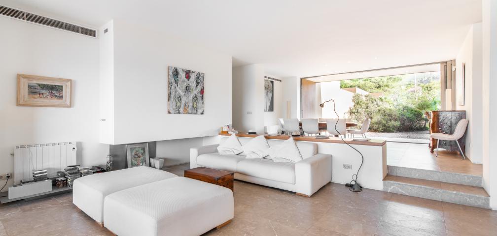Urban Villa Enigma