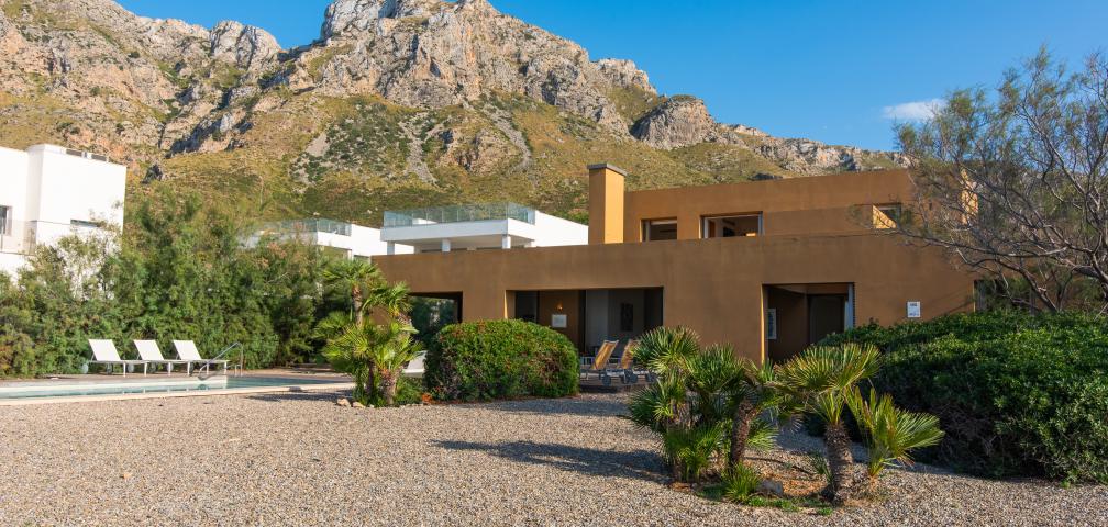 Urban Villa Enigma