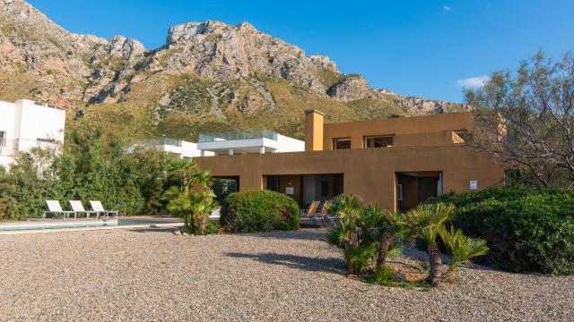Urban Villa Enigma