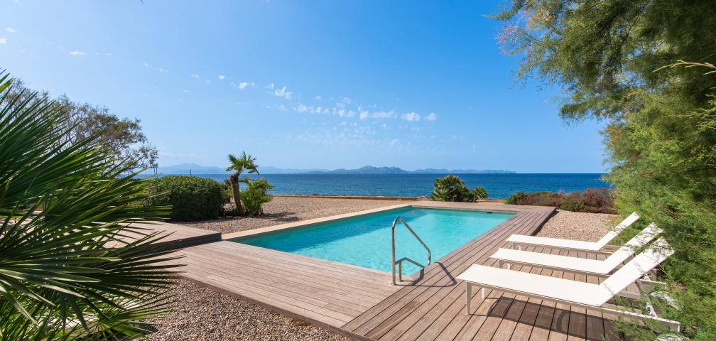 Urban Villa Enigma