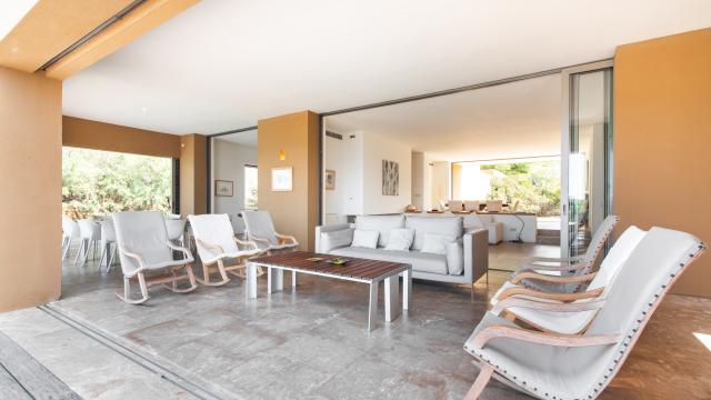 Urban Villa Enigma