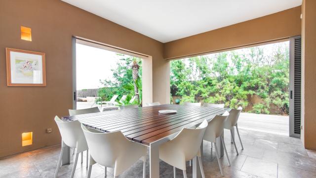 Urban Villa Enigma