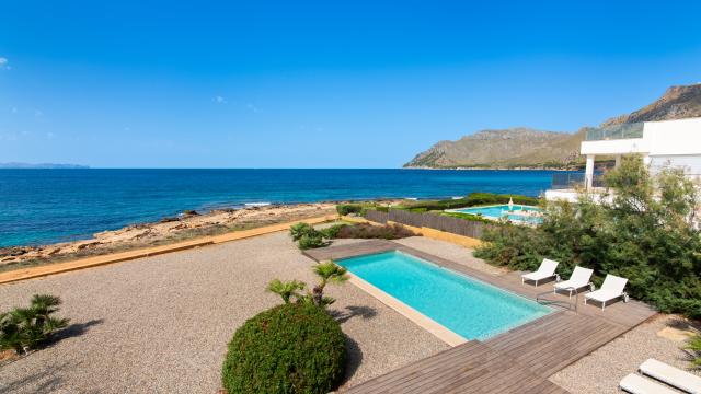 Urban Villa Enigma